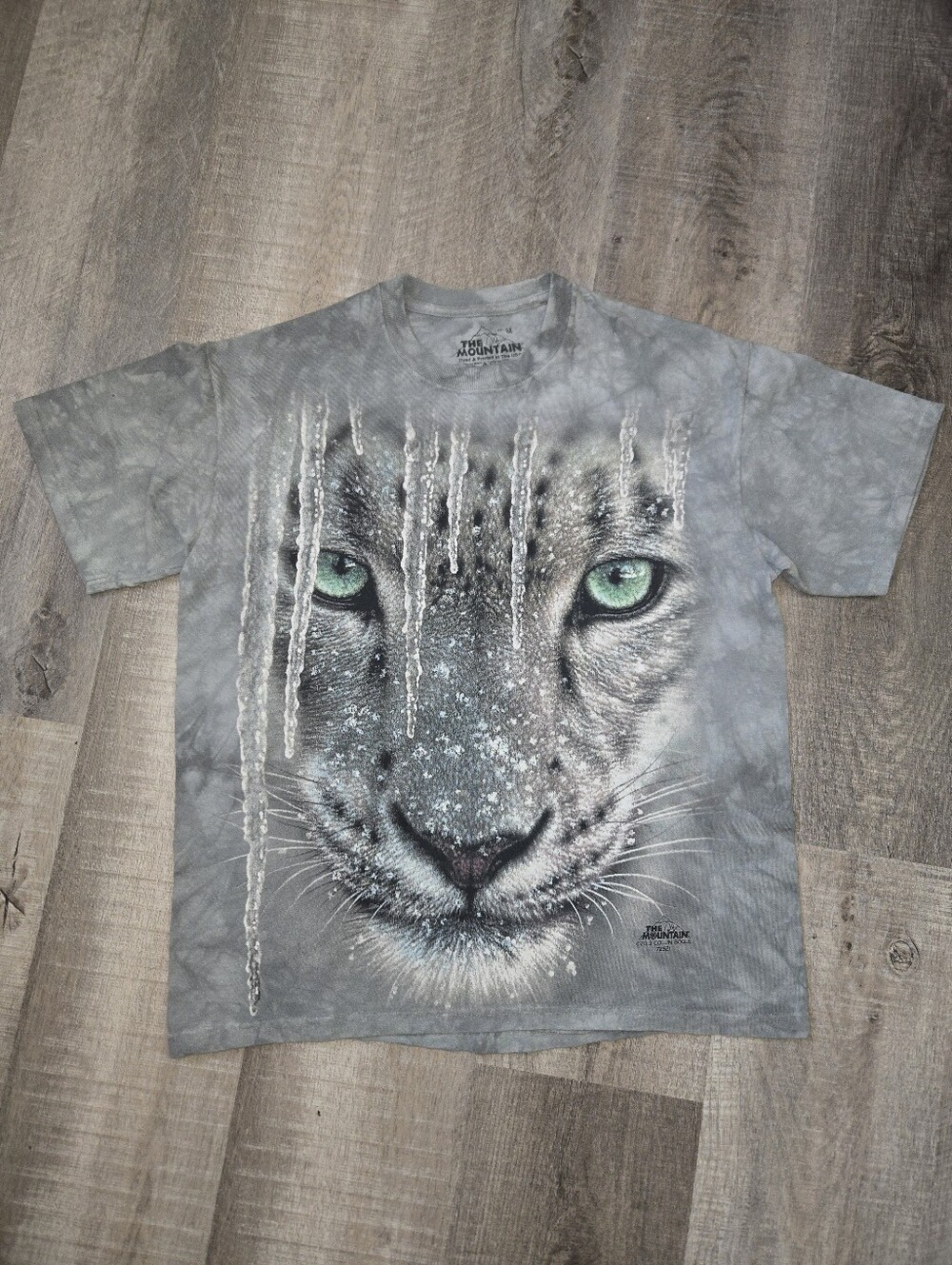 The Mountain Snow Leopard Graphic T-Shirt